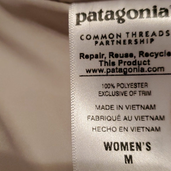 SOLD Patagonia fleece vest - Picture 4 of 7